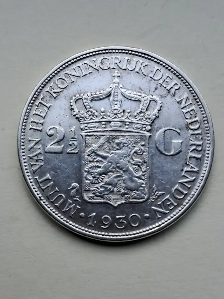 Монета  Рейксдаальдер 2.5 гульдена, 1930 г. Вильгельмина. Серебро 720 проба, монета в отличном сост…
