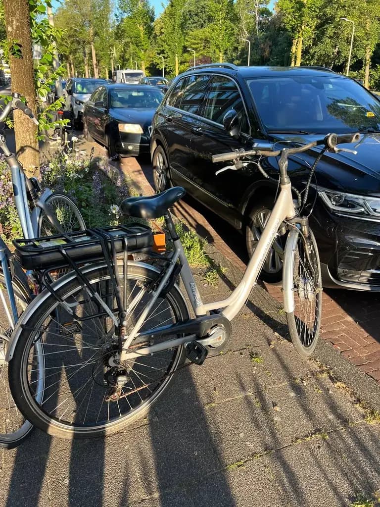 475€ Den Haag