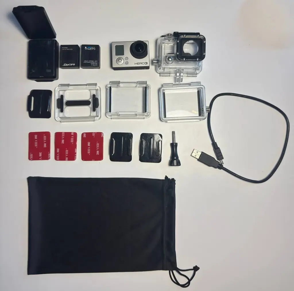 Продаётся: GoPro HERO3 + аксессуары — €80
