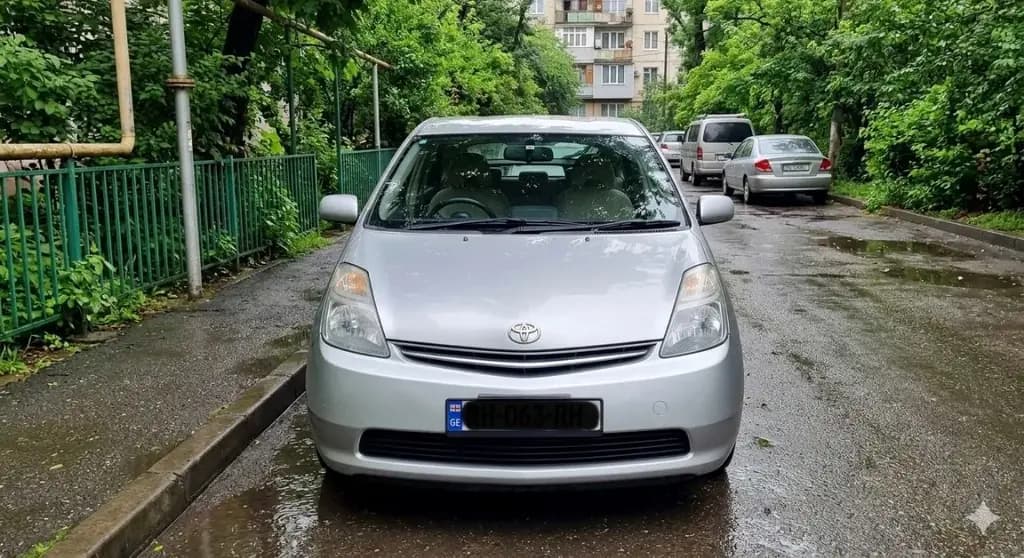 Сррчно!!! Продается Toyota Prius (Hybrid), 2004 года выпуска. 2900$