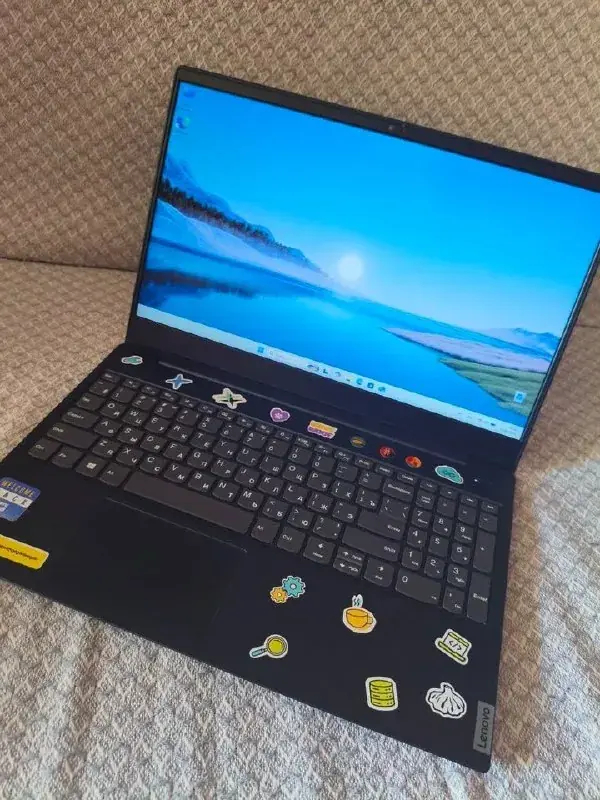 Продается ноутбук Lenovo в хорошем состоянии. Цена - 450 GeL