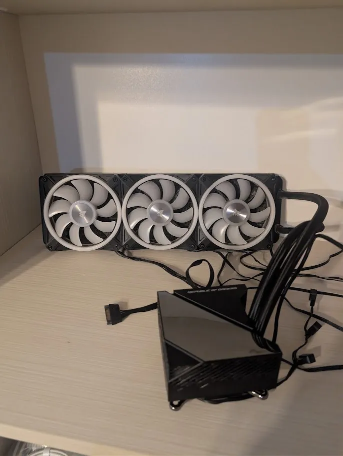 Продается топовая система водяного охлаждения ASUS ROG RYUJIN 360 RGB AIO LIQUID — премиум-кулер дл…
