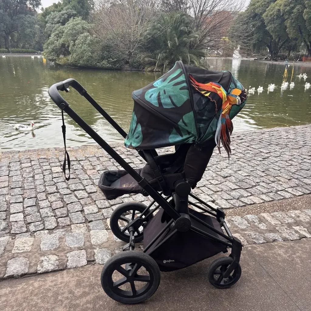 Прогулочная коляска Cybex Priam из лимитированной коллекции Paradise birds