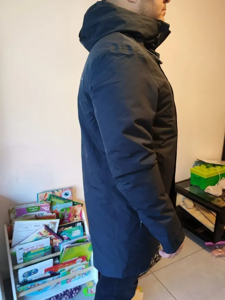 Продам теплую парку Детлон (Decathlon). Привезена из Германии, абсолютно новая, ни разу не ношена, …