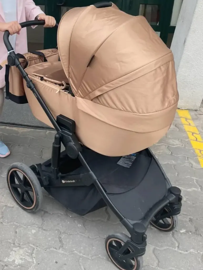 Продаю коляску Kinderkraft prime2 3в1 (есть сетка от мошек и дождевик)