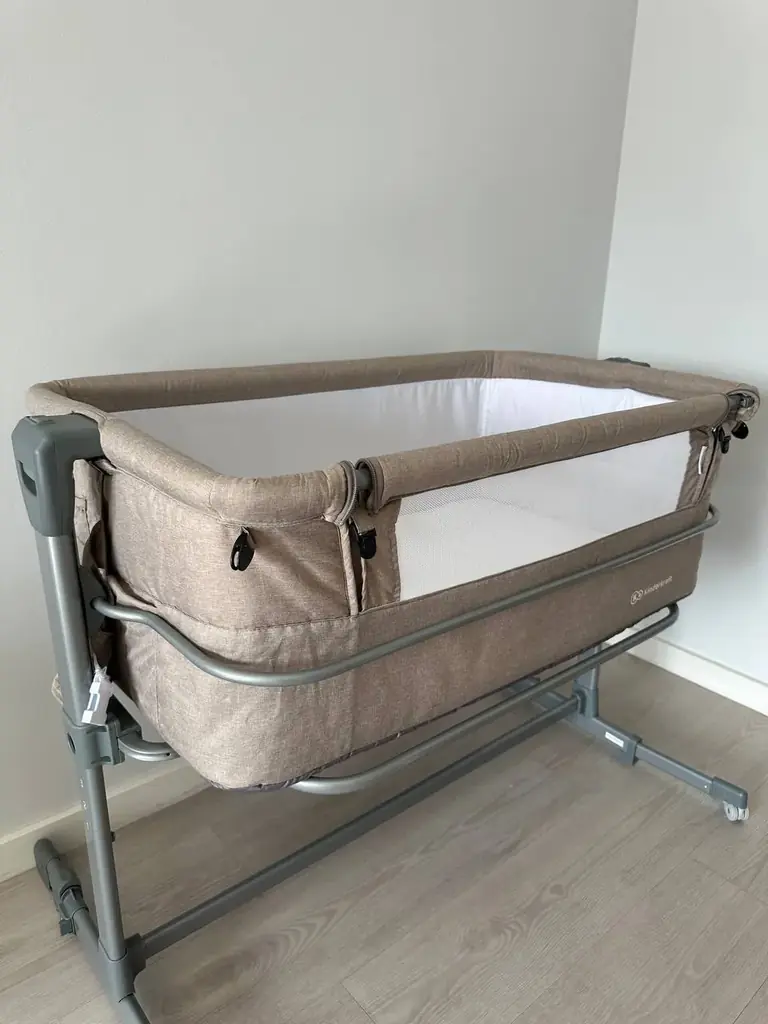 Продаю кроватку Kinderkraft Neste UP — 35€