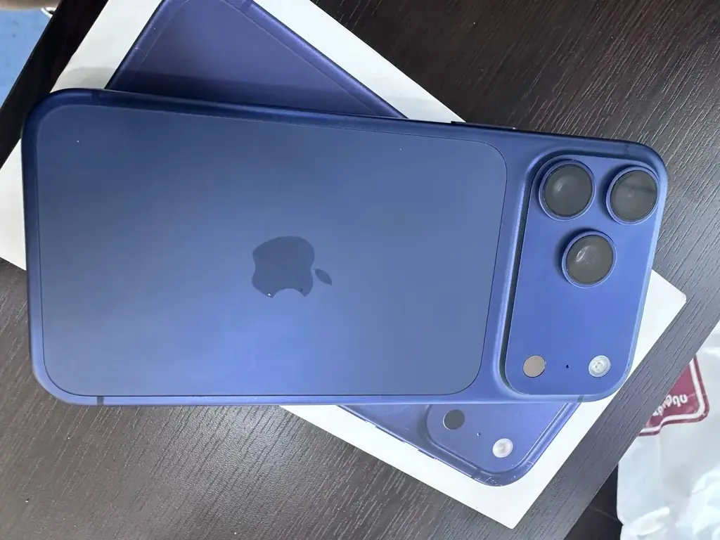 Продаю iPhone 17 Pro Max ESIM 256 GB