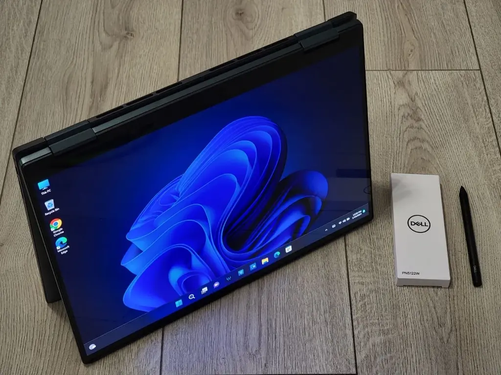 Ноутбук Dell Inspiron 7620 16" 4K OLED 2-in-1 Touchscreen (Intel 12-core i7-1260P, 32GB RAM, 2TB SS…