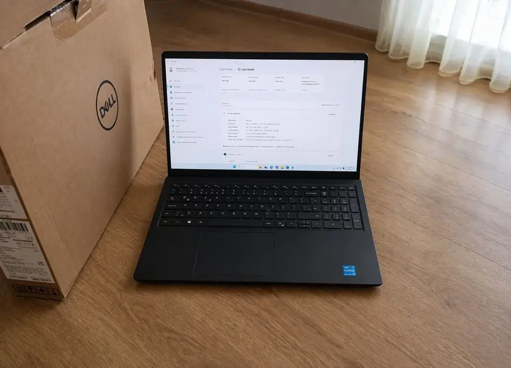 Новый Dell Vostro 3520