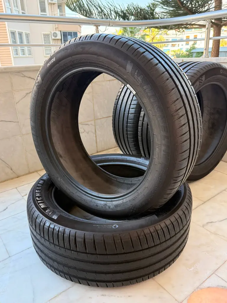Летние шины MICHELIN 255/50 R20 PILOT SPORT