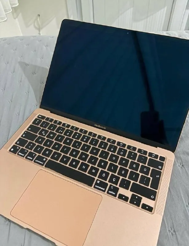 Продается Macbook Air M1