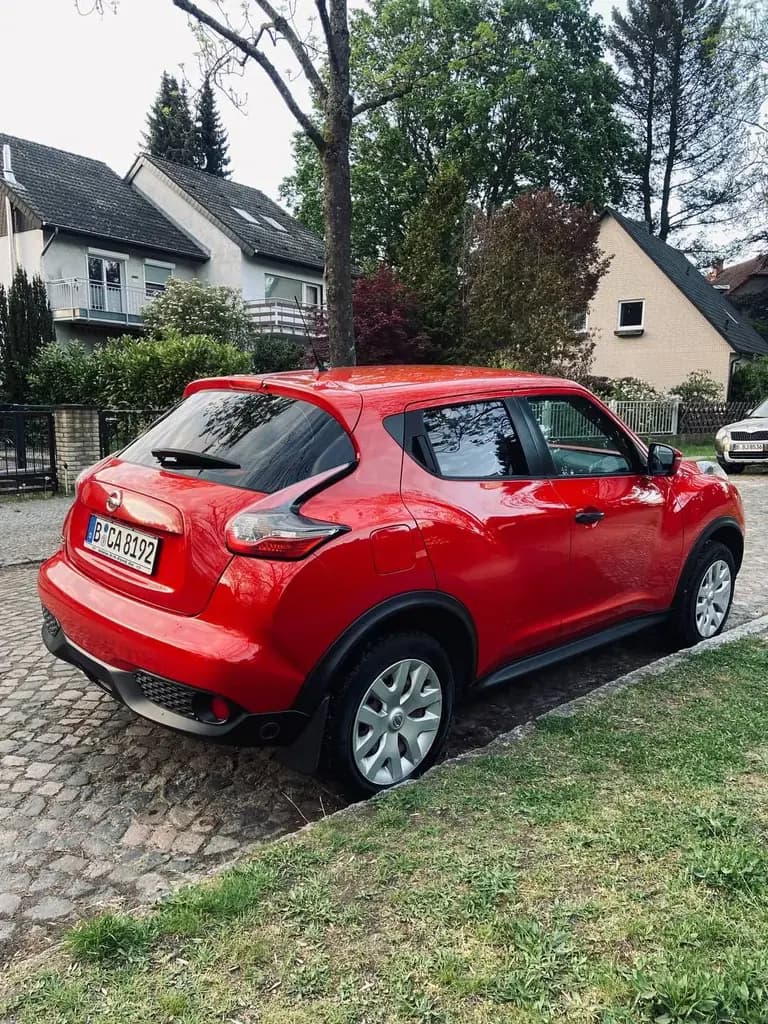 Nissan Juke 2017 года.