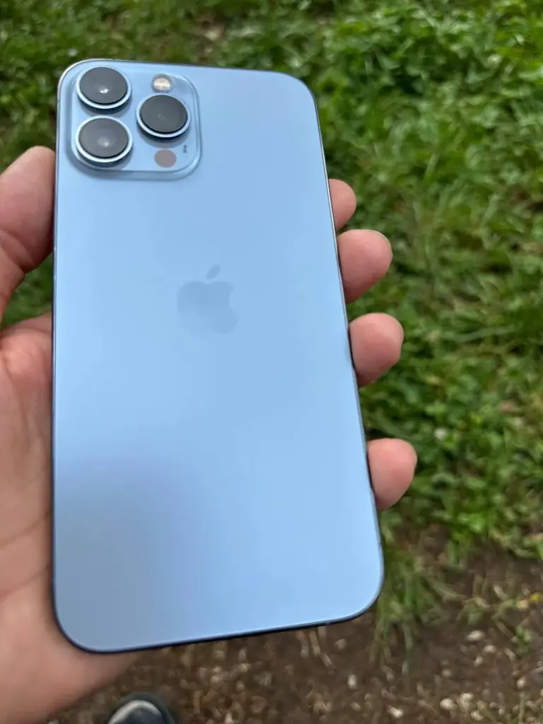 iPhone 13 Pro Max 128 гигабайт памяти , всё оригинал , айфон в ремонте не был . 350 € . Berlin . Пи…