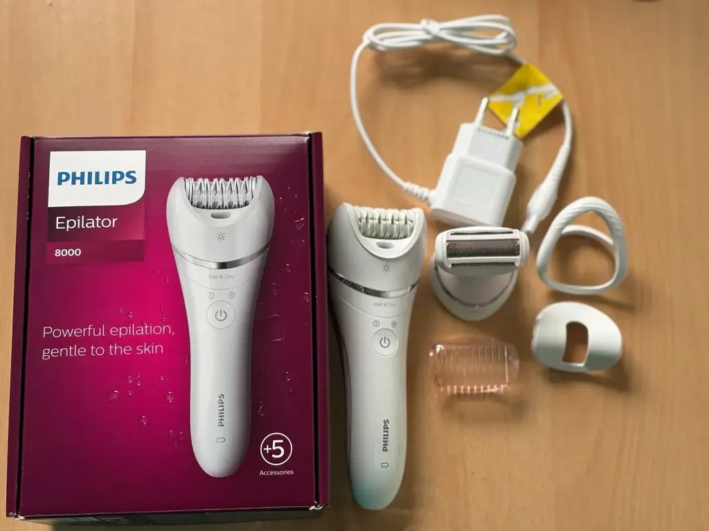 Продаю эпилятор Philips Series 8000 (BRE710) в очень хорошем состоянии.