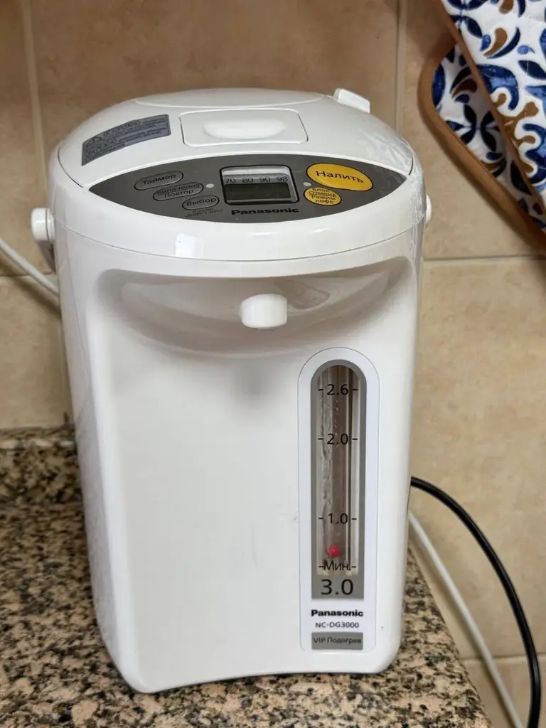 Термопот Panasonic 3.0L NC-DG3000, отличное состояние.
