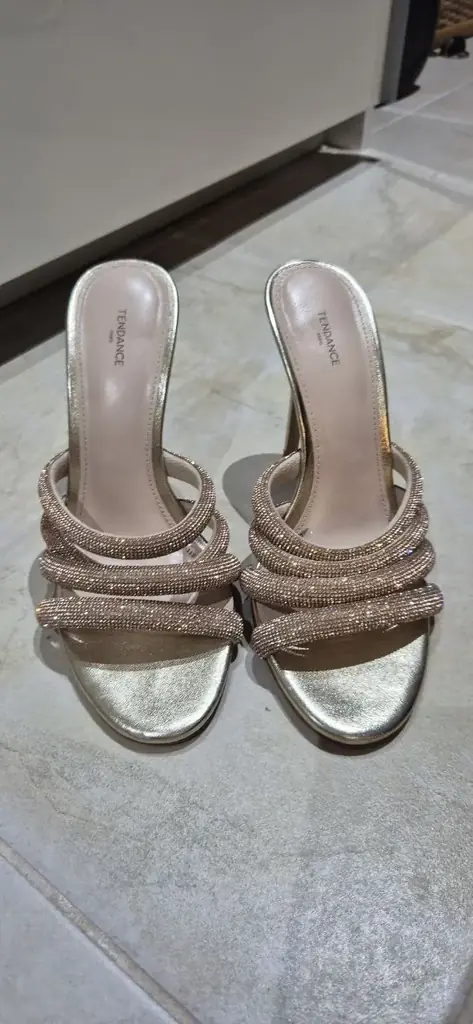 Новые боссоножки, 20 AED, JLT