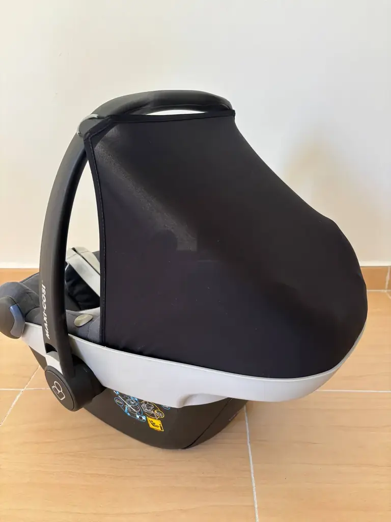 Продам автолюльку Maxi-Cosi i-Size. Для детей ростом 45–75 см, до 12 кг