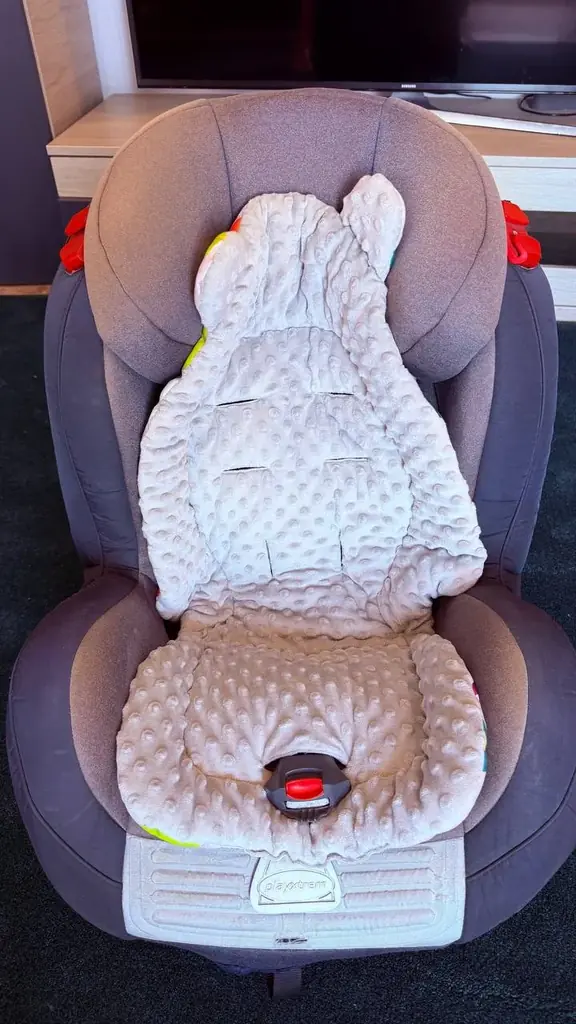 Продам детское автокресло за 15€