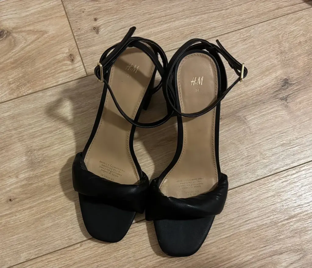 Туфли и ботинки на каблуке H&M | 36р