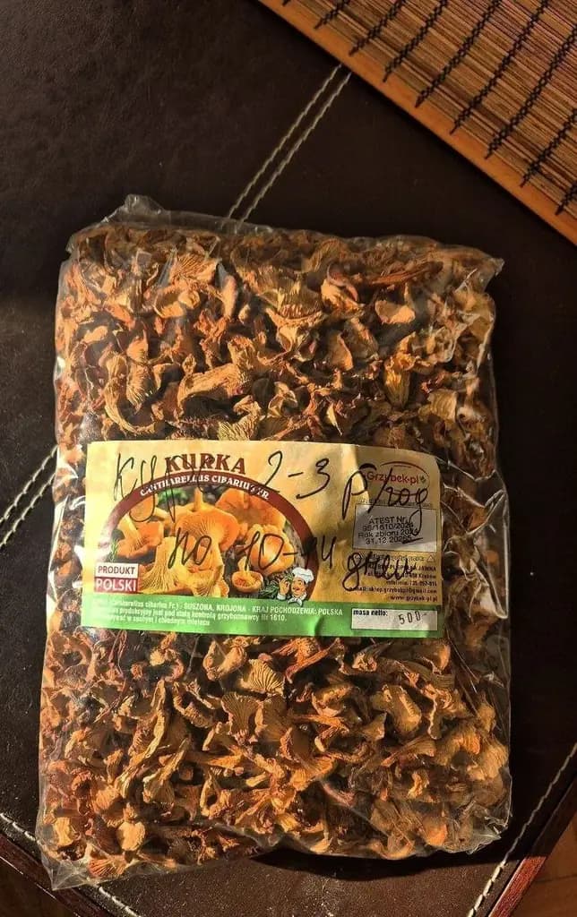 Продам сушеные лисички, 500гр