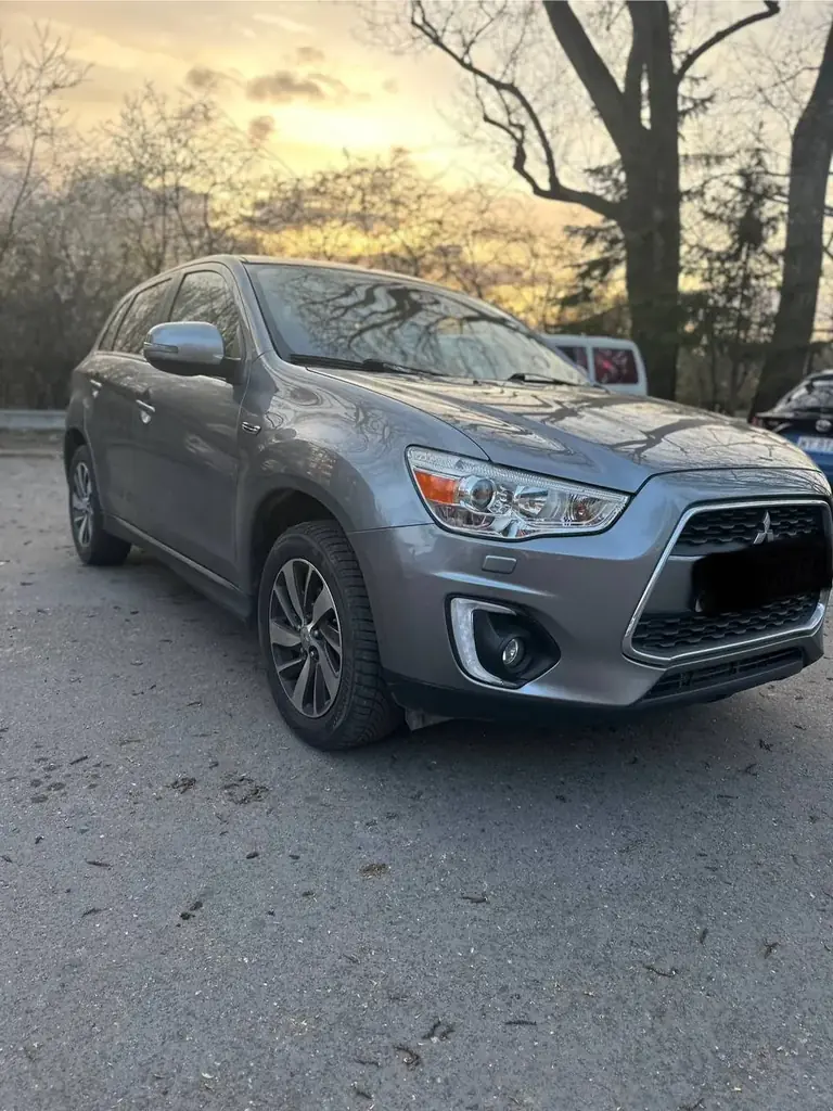 Продаю Mitsubishi ASX 2014 року випуску.