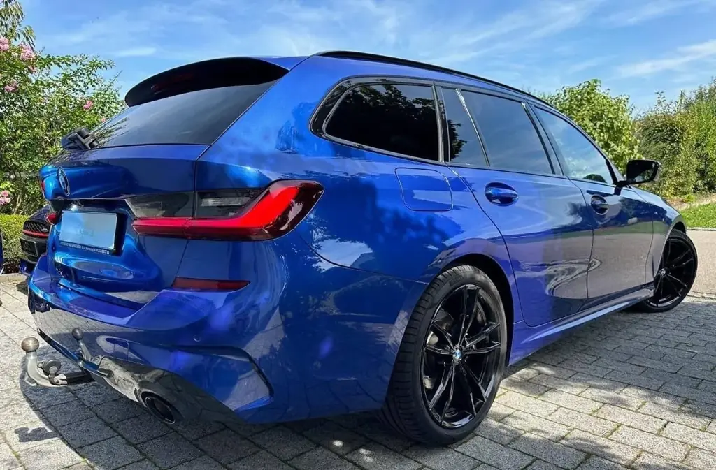 https://www.otomoto.pl/osobowe/oferta/bmw-seria-3-ID6I6lAu.html