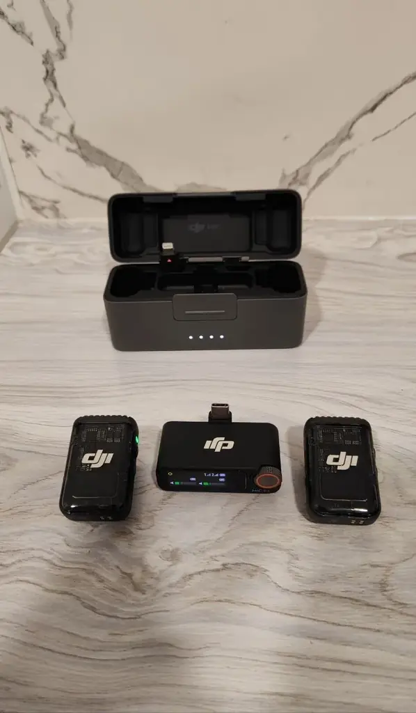 Беспроводной микрофон DJI Mic 2 (2 TX + 1 RX + Charging Case)