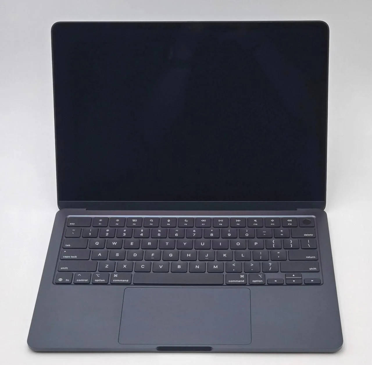 Apple MacBook Air 13.6” M4 новый