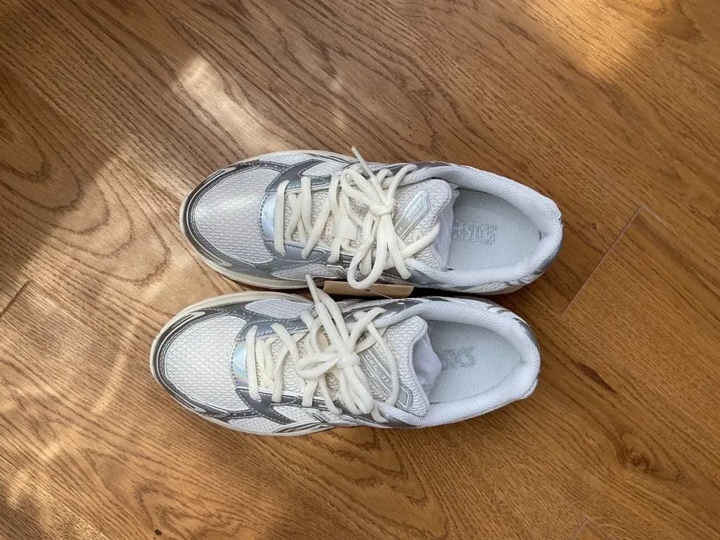 Продам оригинальные кроссовки Asics Gel-1130 Sneaker