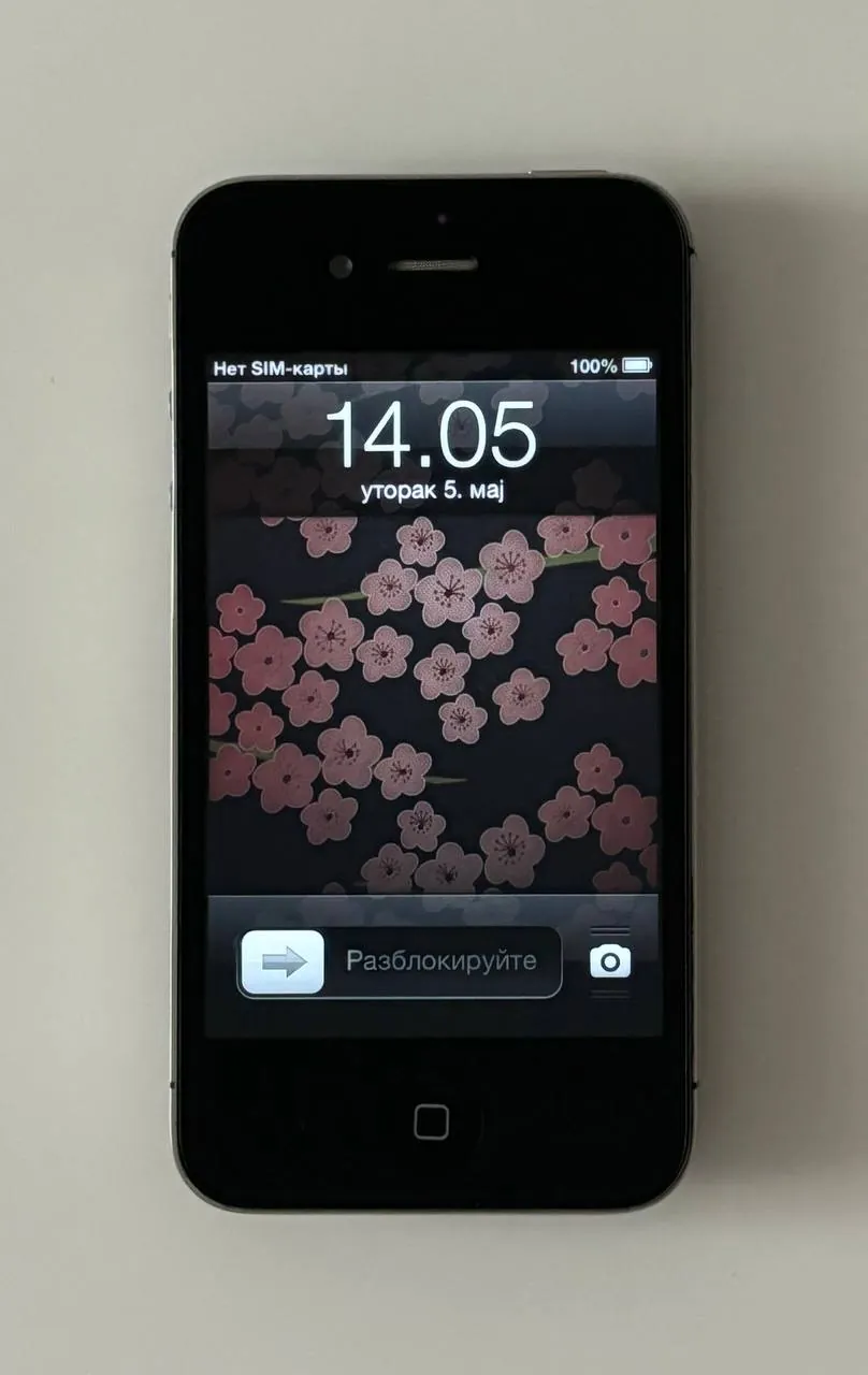 Apple iPhone 4s 16GB (iOS 6, jailbreak)