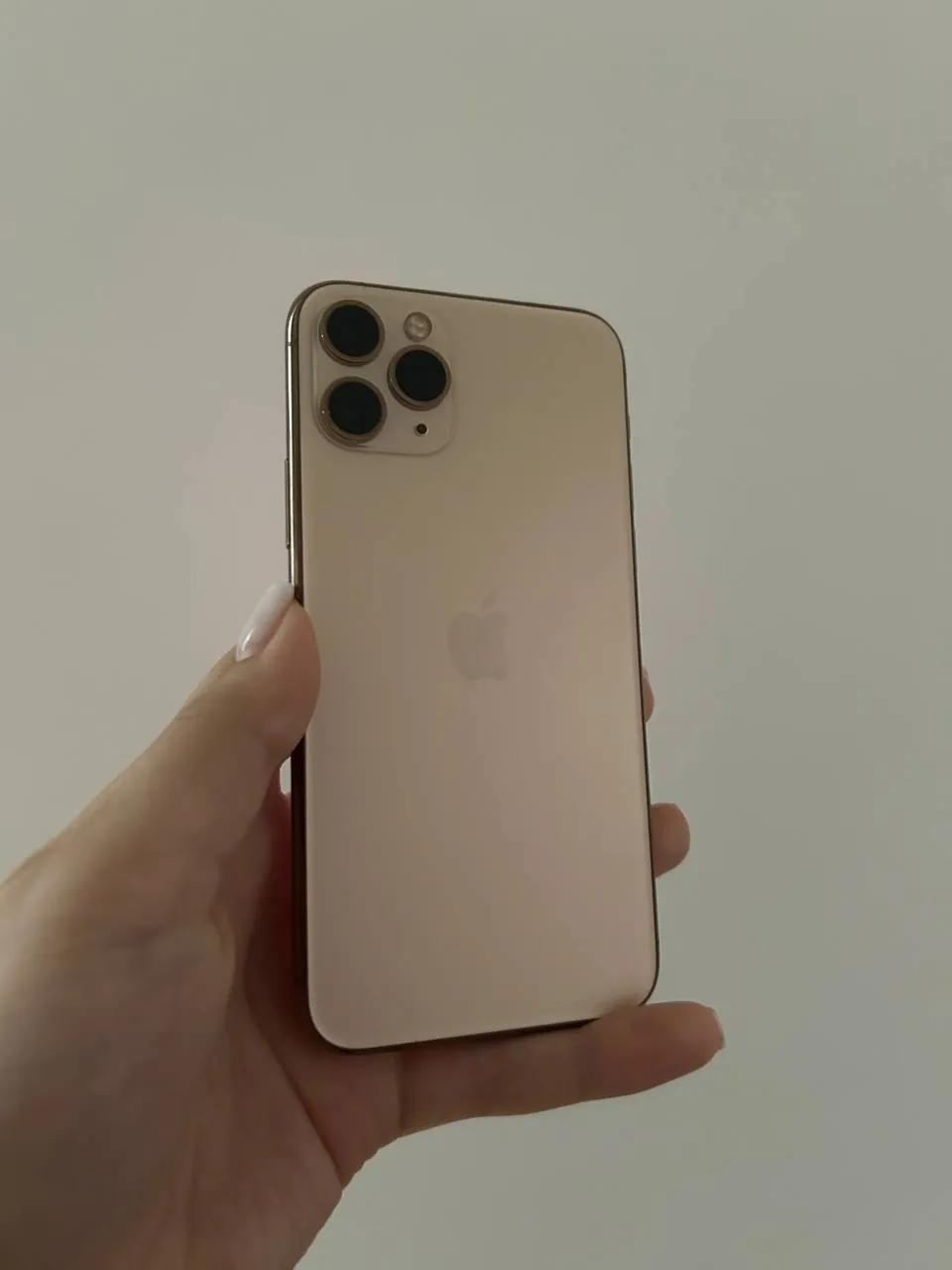Продаю iphone 11 pro 64gb в отличном состоянии,