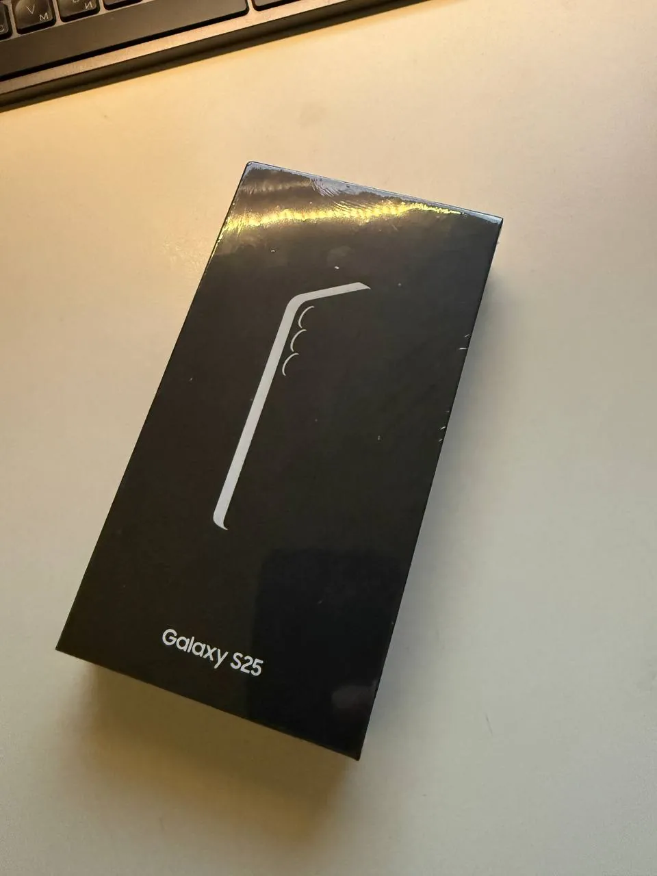 Samsung Galaxy S25 новый в упаковке. Покупался в microless полгода назад как запасной, но не пригод…