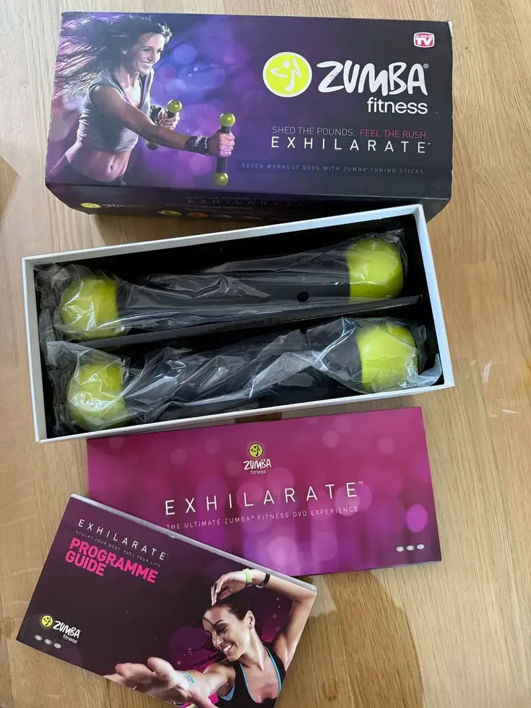 Набор Zumba Exhilarate новый