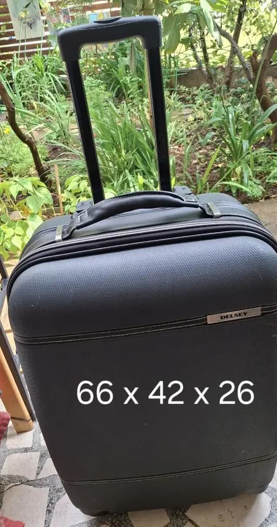 -Ролики на обувь 22-25 см. 40€.