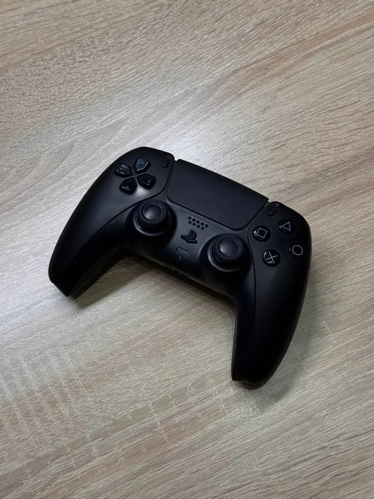Продам джойстик dualsense  ps 5