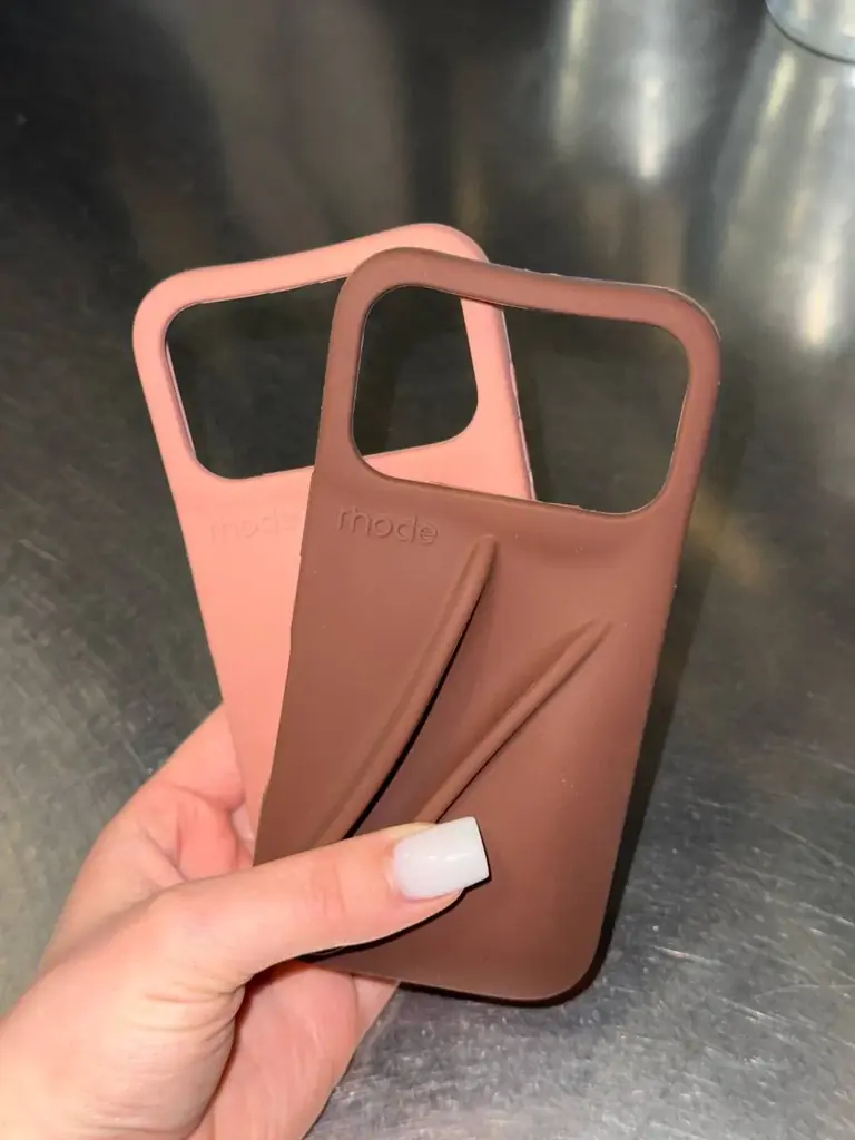 📱 Продаются: 2 чехла Rhode для iPhone 17 Pro