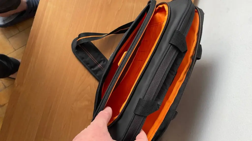 💼 Продаётся: сумка для ноутбука или планшета