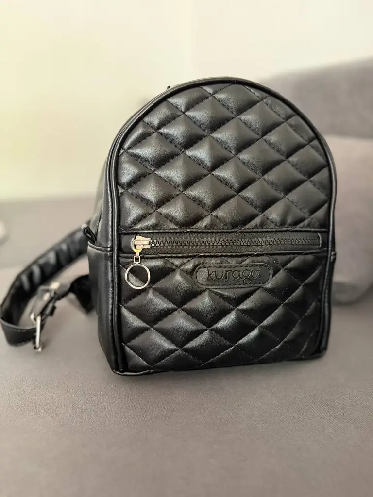 🎒 Продаётся: кожаный рюкзак