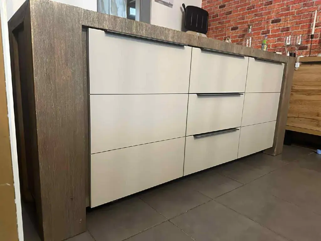 Продам комод 190см 130€ , самовывоз Роттердам..
