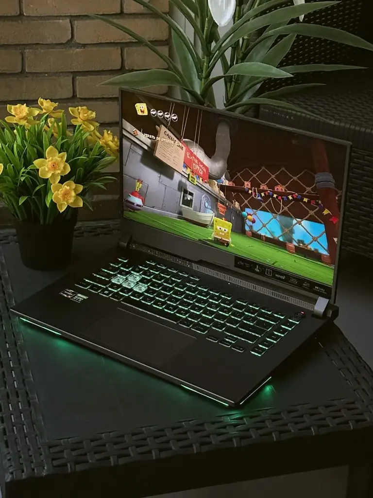 ASUS ROG Strix G15 G513RS