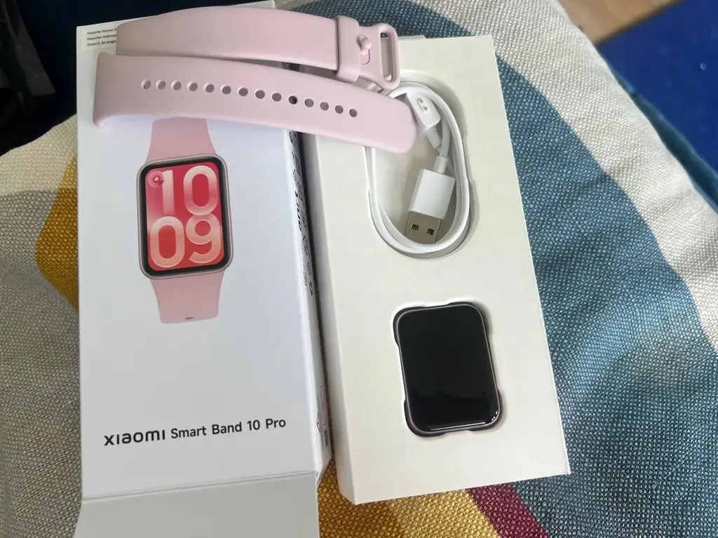 Добрый день, продаю часы Xiaomi Smart Band 10 Pro. Абсолютно новые