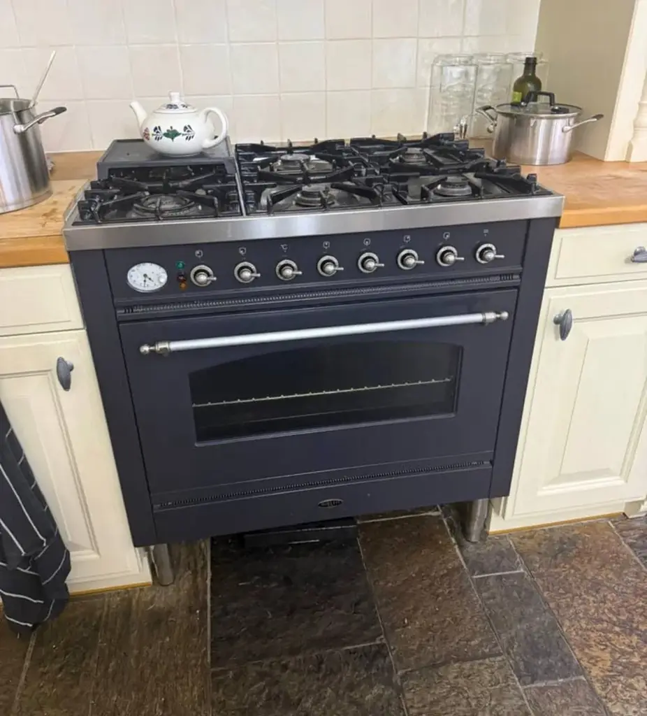 Газовая плита. Хилверсум самовывоз 1811€