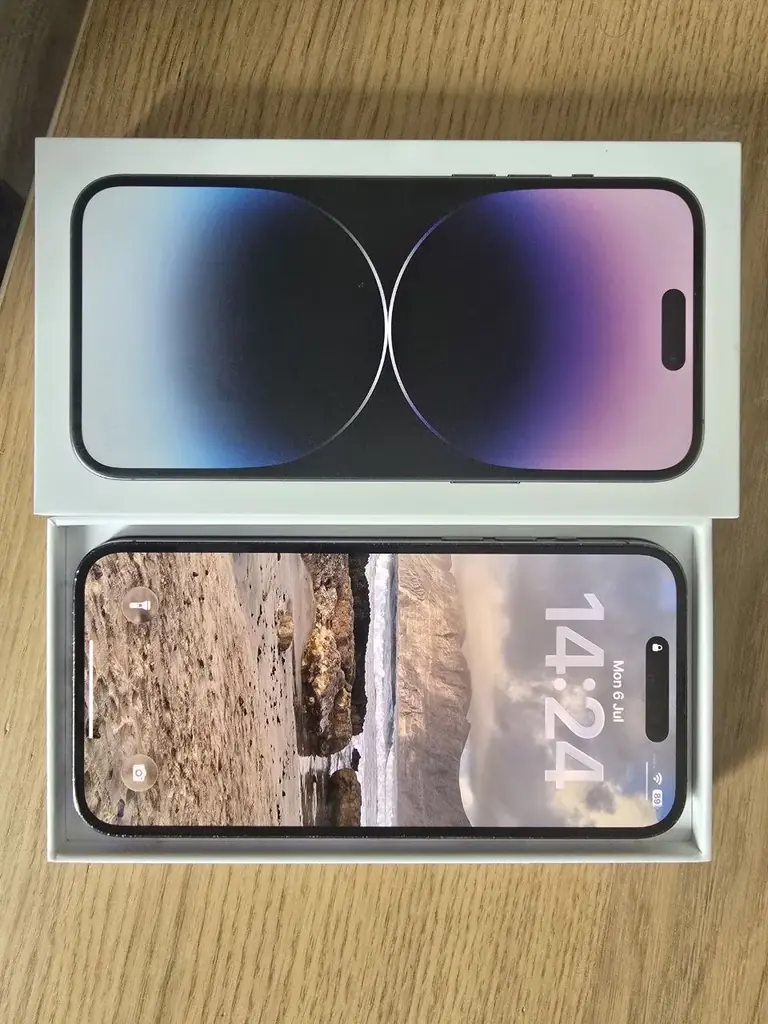 Продам iPhone 14 pro max, фиолетовый. В хорошем состоянии. Незначительные потертости от чехла по ст…