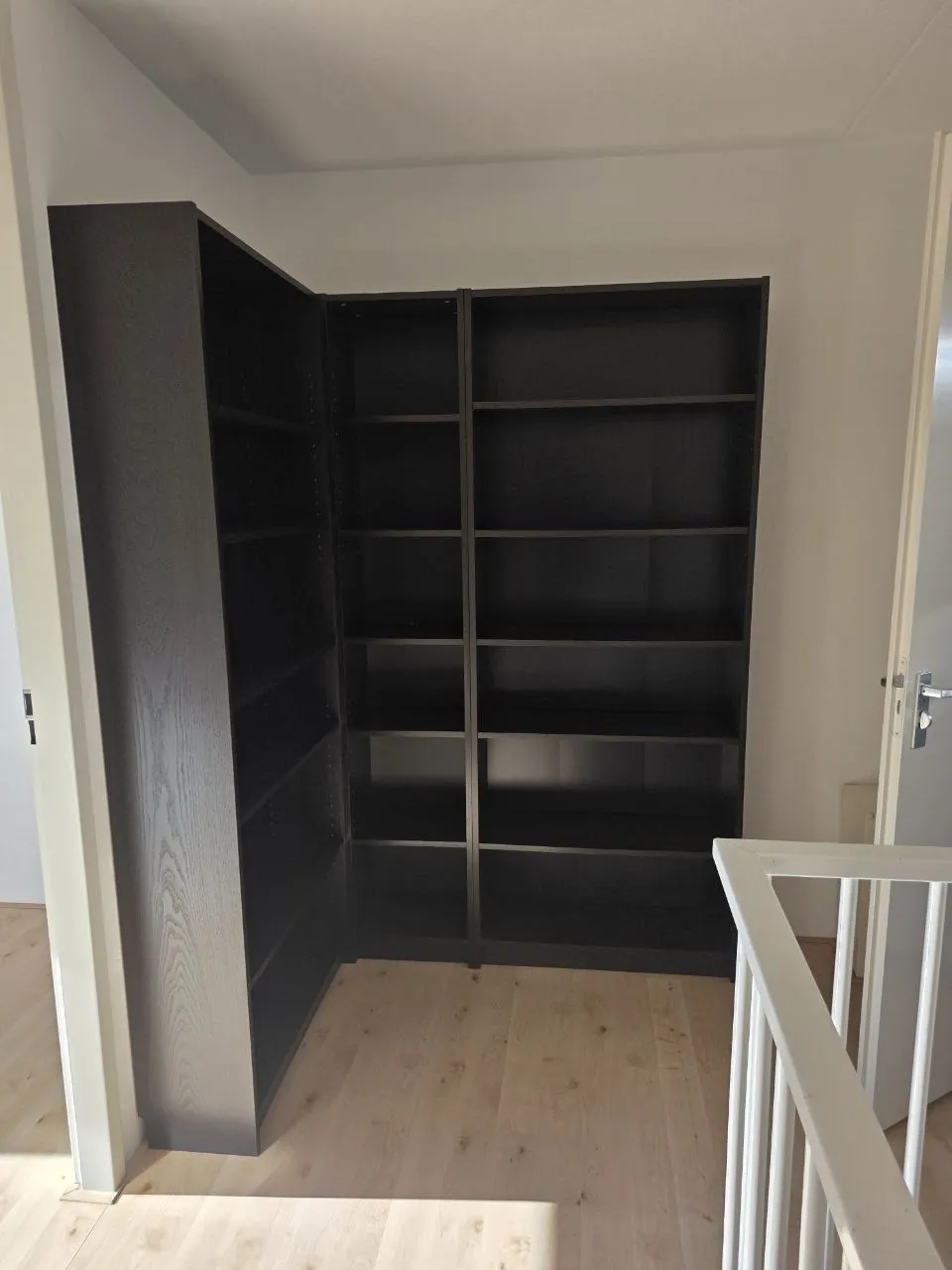 2 шкафа (вероятно IKEA) в хорошем состоянии, размеры добавлю чуть позже