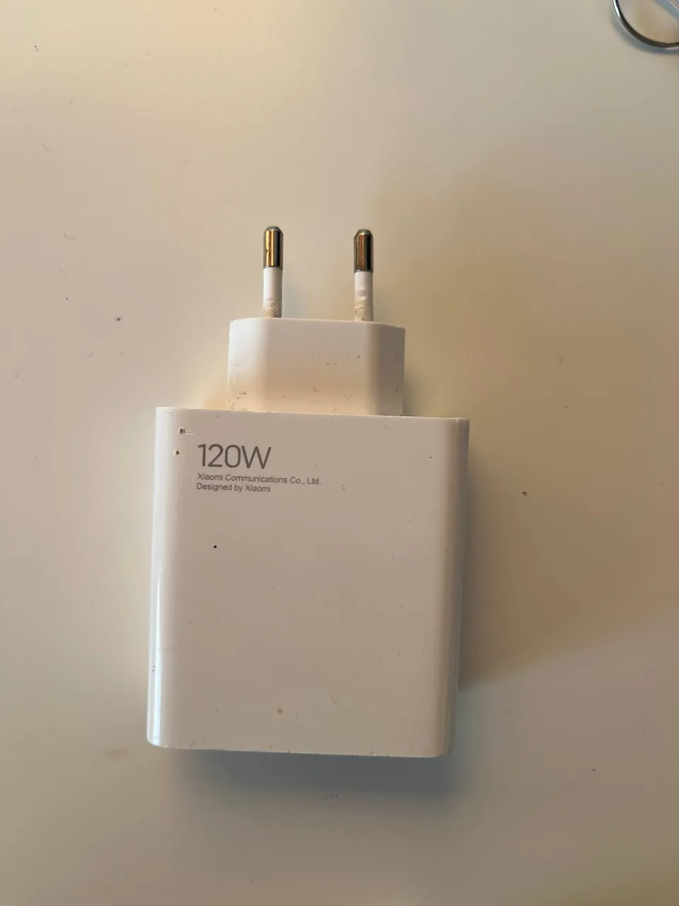 продам два блока питания для зарядки xiaomi 67W и 120W. отлично работают. продаю потому что вроде д…