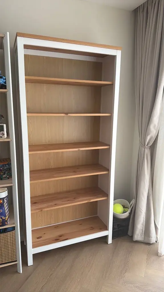 Продам книжный шкаф IKEA в отличном состоянии.