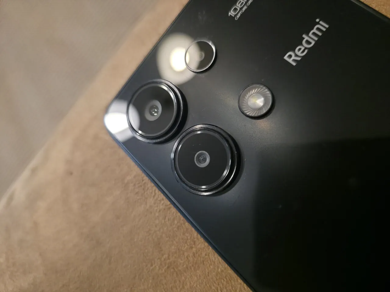 Продаю телефон Xiaomi Redmi note 13.