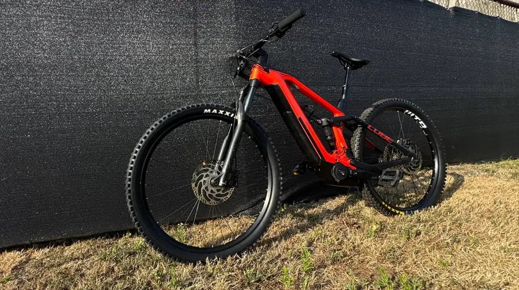 Горный электро велосипед Cube Stereo Hybrid 140 HPC Race