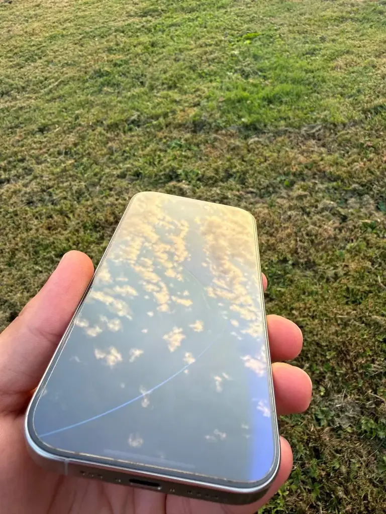 Продам iPhone 16 Pro Natural Titanium 256 GB. Состояние - идеально новое, пользовались пару недель,…