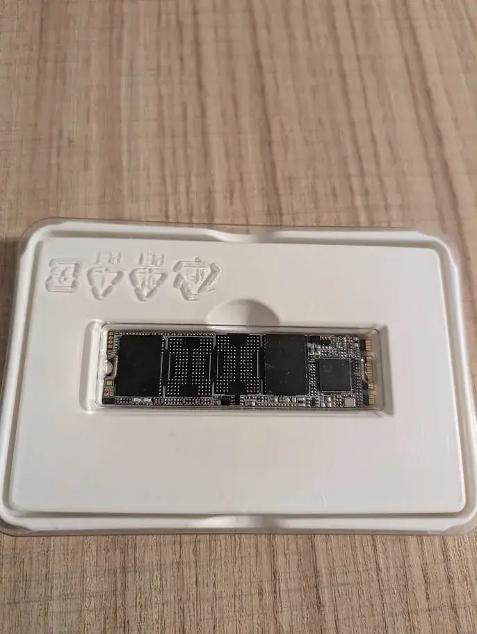 Продам Hynix M2 1TB SSD ( 100% ресурс, 16 часов работы всего, почти новая ссд )